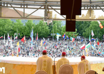 FOTO: Počeo 36. Mladifest – Nuncij Chullikatt: “Međugorje je početak obnovljenog puta”