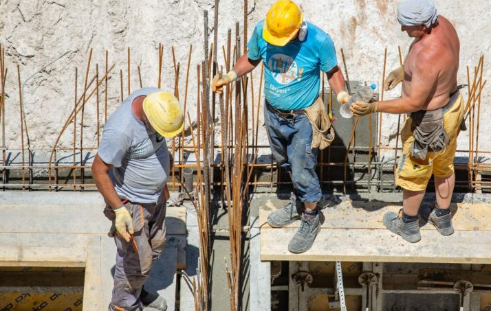 Mjere zaštite radnika u FBiH: Obustava svih poslova na otvorenom između 11 i 17 sati zbog ekstremno visokih temperatura