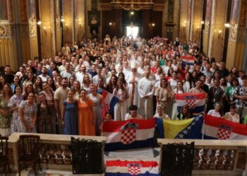 Susret Hrvata na Jubileju mladih u Rimu