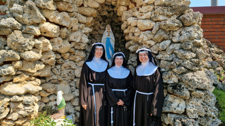 Red sv. Klare bogatiji za tri nove sestre – dvije dolaze iz Ljubuškog