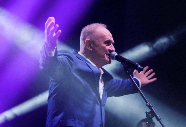 Mate Bulić otkrio povlači li se sa scene: ” U 2026. ću smanjiti tempo nastupa, ali bit će još pjesme i koncerata!”