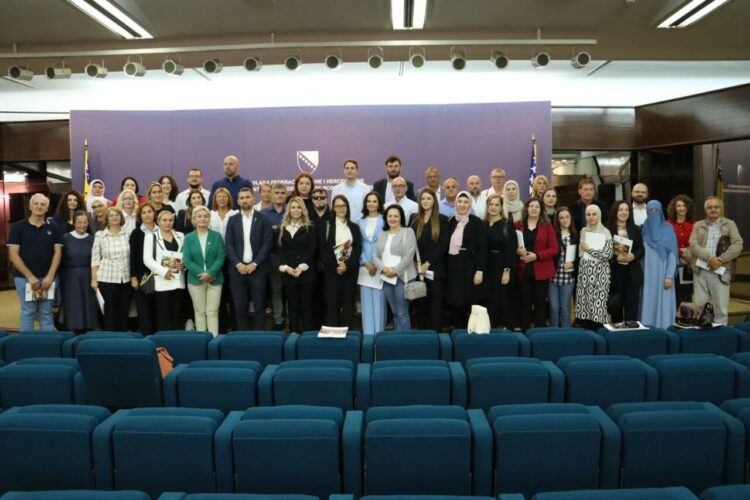 Ministarstvo rada i socijalne politike FBiH: Edukacijsko-rehabilitacijskom centru “Sveti Josip Radnik” dodijeljena sredstva za jačanje socijalnih usluga vaninstitucionalne skrbi