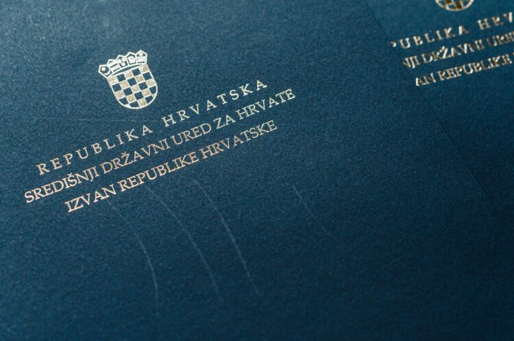 Potpisivanje Ugovora o dodjeli sredstava za projekte od posebnog interesa za hrvatski narod u BiH: Donosimo popis projekata iz Brotnja koji su ostvarili pravo na potporu