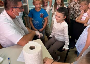 Održan besplatan stomatološki pregled za učenike u OŠ Bijakovići u sklopu programa “Zube pregledaj – Osmijeh sačuvaj”