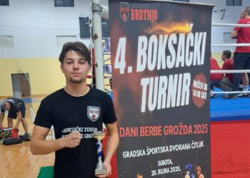 Boksački spektakl u Čitluku: David Petrina najbolji boksač turnira „Dana berbe grožđa“