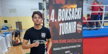 Boksački spektakl u Čitluku: David Petrina najbolji boksač turnira „Dana berbe grožđa“