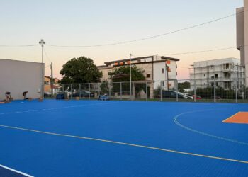 Postavljena Bergo sportska podloga na igralište kod Osnovne škole u Čitluku