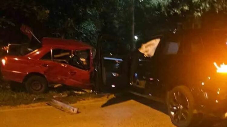 U prometnoj nesreći kod Mostara teško ozlijeđene tri osobe, među njima i boksač Damir Beljo