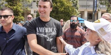 SAD: Trumpov saveznik Charlie Kirk preminuo od posljedica ranjavanja