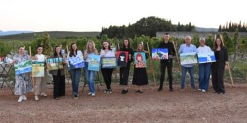 Umjetnička radionica održana u Kamenim vinogradima uz degustaciju vina