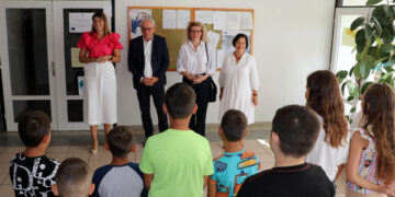 Vlada HNŽ: Dodjela torbi i školskog pribora za učenike iz socijalno ugroženih obitelji