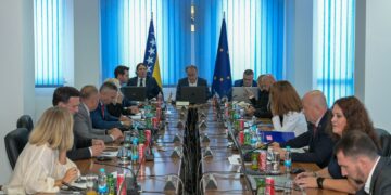Održana 60. sjednica Vlade FBiH: Utvrđen Nacrt izmjena i dopuna Zakona o roditeljima njegovateljima u Federaciji BiH