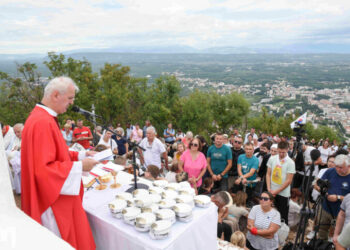 Svetom misom na Križevcu danas svečano proslavljen blagdan Uzvišenja Svetog Križa u Međugorju