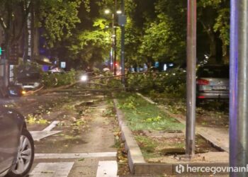 Snažno nevrijeme sinoć pogodilo Mostar
