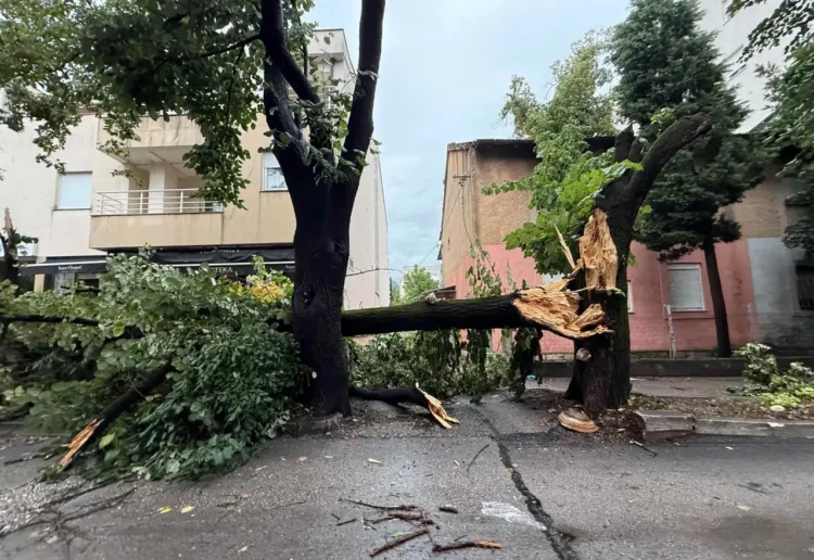 Nevrijeme u Mostaru uzrokovalo veliku materijalnu štetu