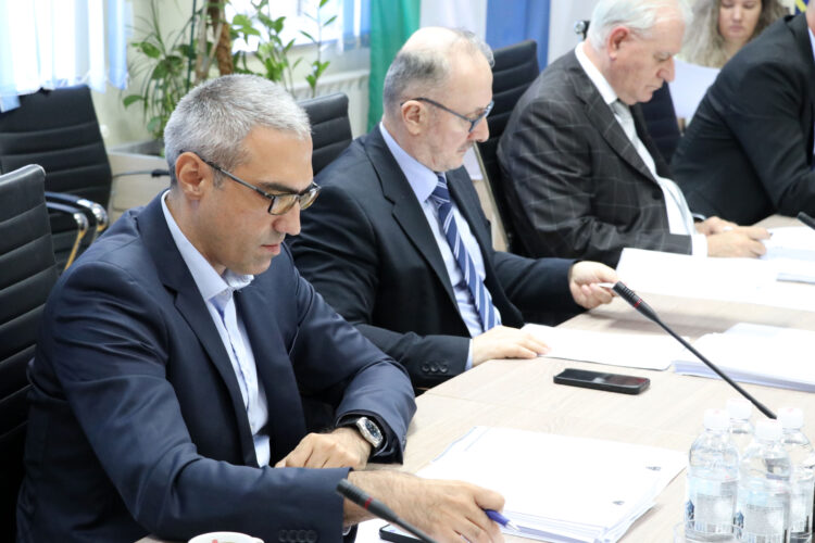 Vlada HNŽ-a: 776.100,00 KM za nabavu školskih udžbenika za osnovnoškolce