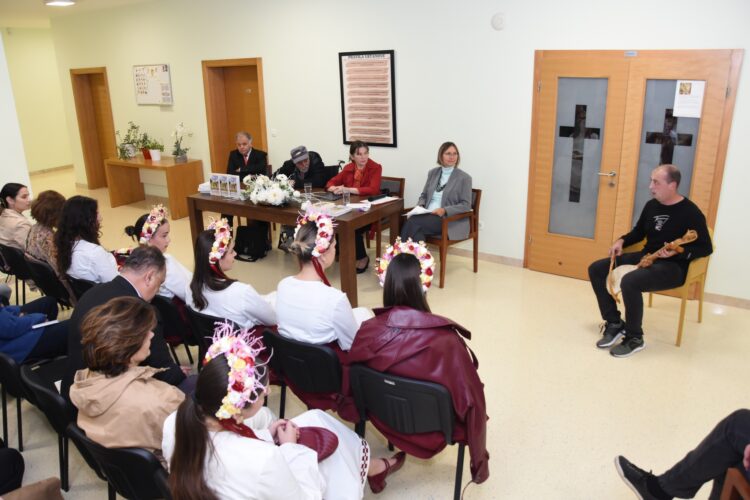 Knjiga „Što čuh i okom vidjeh“ predstavljena u Edukacijsko-rehabilitacijskom centru „Sv. Josip Radnik“