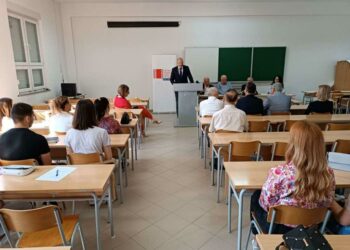 HAZU u BiH organizira tribinu povodom Dana učitelja