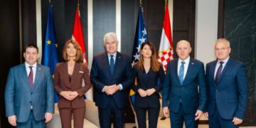 Održan sastanak dr. Dragana Čovića s potpredsjednicima Vlade RH, ministrom Butkovićem i ministrom Bačićem