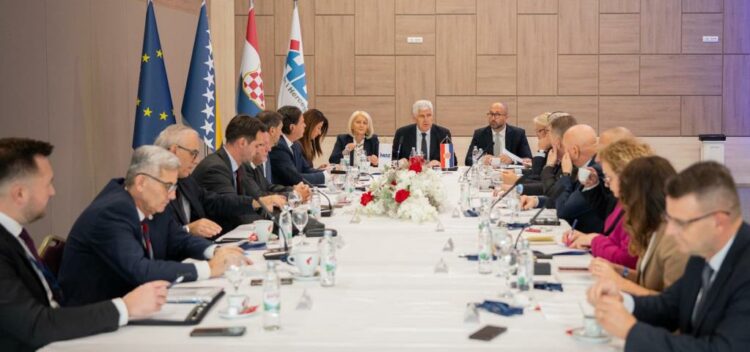 Održana 24. redovita sjednica Predsjedništva HDZ-a BiH: HDZ BiH nastavlja čuvati stabilnost i predvoditi europski put BiH