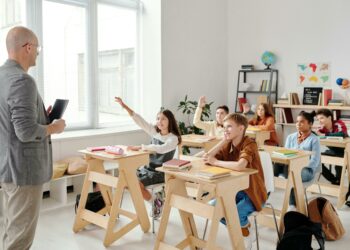 Svjetski dan učitelja: Podsjetnik na važnost uloge koju učitelji imaju u društvu!