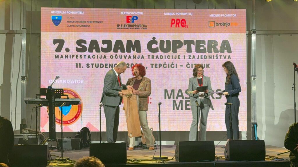 (FOTO) 7. Sajam Ćuptera u Tepčićima nadmašio sva očekivanja: Ćupter Anite Miletić oduševio žiri i dobio najbolje ocjene