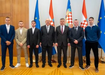 Predsjednik Milanović primio nagrađene studente sportaše: Među njima Brotnjak Ivan Niko Prusina