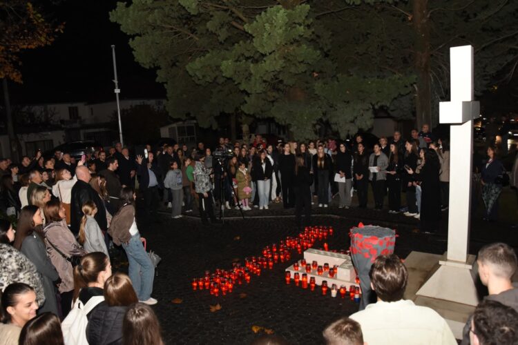 Čitluk: Odana počast žrtvi Vukovara i Škabrnje u Domovinskom ratu