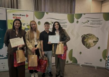 Učenici OŠ fra Didaka Buntića osvojili prvo mjesto na natječaju Fonda za zaštitu okoliša