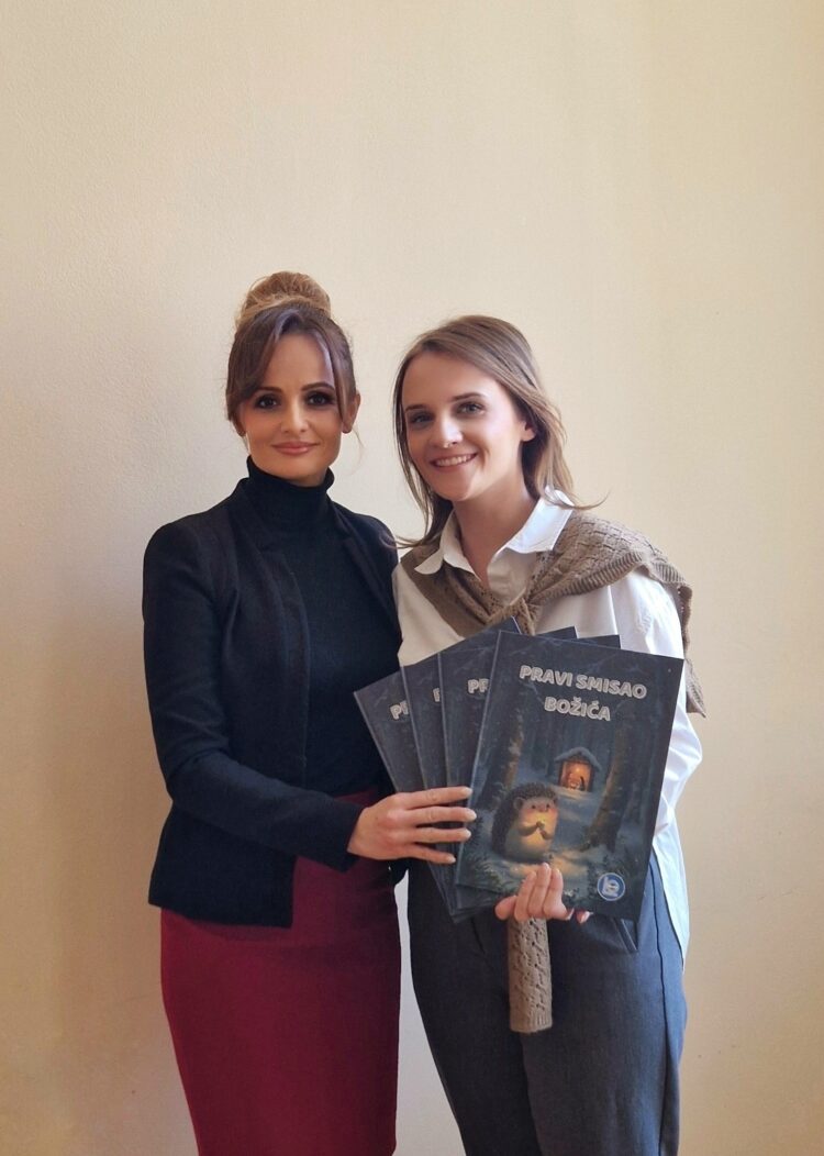 Topla gesta srca: Jelena Grčević donirala 100 slikovnica za potrebe akcije „Otvori knjigu, zatvori ekran“