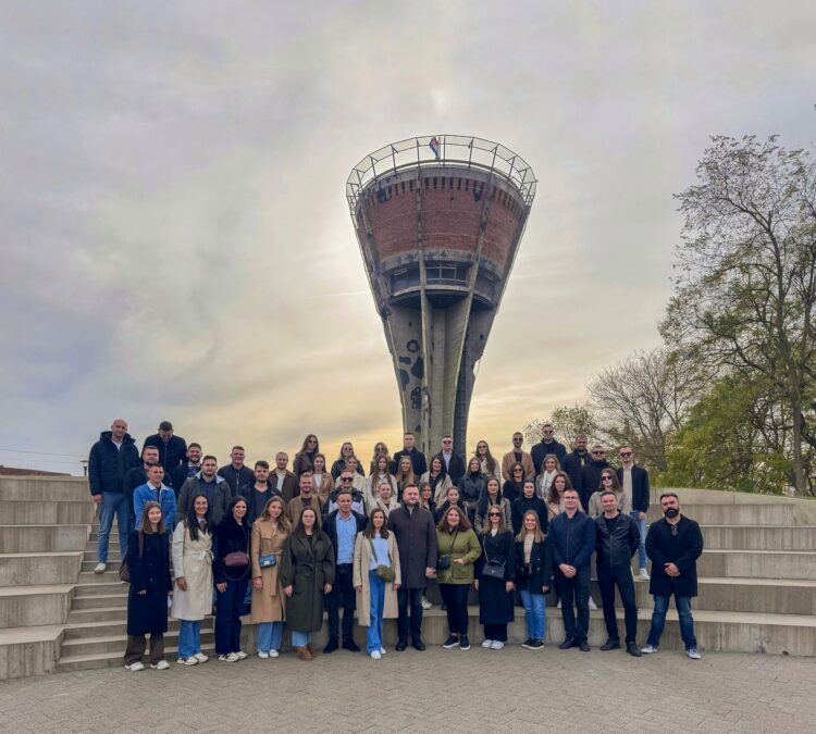 Mladež HDZ-a BiH u Vukovaru, gradu heroju – jedno srce, jedno zajedništvo