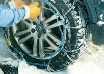 Od danas obavezna zimska oprema na svim motornim vozilima