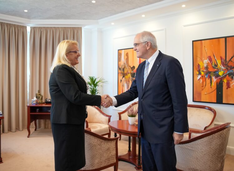 Mir i stabilnost prioritet: Predsjednica Bradara sa šefom Misije OESS-a u BiH Rickom Holtzappleom