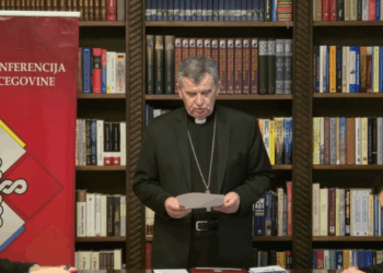 Nadbiskup Vukšić se osvrnuo na Daytonski sporazum: “Hrvate se postupno pokušava pretvoriti u nacionalnu manjinu”