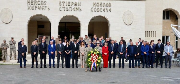 Sjećanje i zahvalnost poginulim braniteljima – izaslanstvo HNS-a BiH obilježilo blagdan Svih svetih i Dušni dan u Mostaru