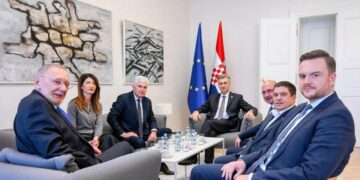 Sastanak dopredsjedatelja Doma naroda PS BiH i predsjednika Vlade Republike Hrvatske u Zagrebu