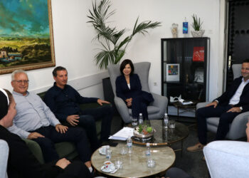 Vlada HNŽ: Susret predsjednice Buhač s hercegovačkim maslinarima