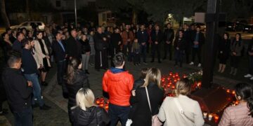 Čitluk: Paljenje svijeća i molitva u znak sjećanja na žrtvu Vukovara u Domovinskom ratu