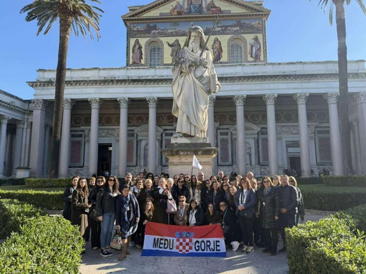 Chiara Travel okupila 50 hodočasnika na jedinstvenom putu Asiz-Rim-Padova u Jubilarnoj godini