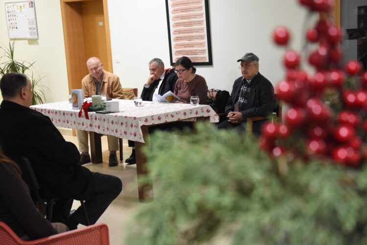 Predstavljen roman Promašeni život Ivana Kladarića u sklopu “Božićnog susreta s Maticom u Brotnju”