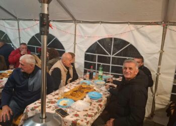 Mještani Služnja posjetili Božićni sajam Udruge Susret