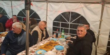 Mještani Služnja posjetili Božićni sajam Udruge Susret