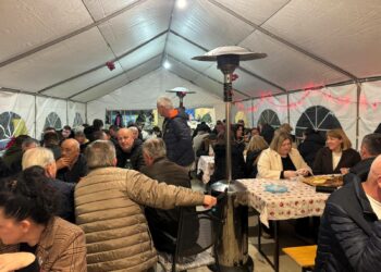 (FOTO) Mještani D.V.O. posjetili Božićni sajam Udruge Susret