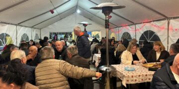(FOTO) Mještani D.V.O. posjetili Božićni sajam Udruge Susret