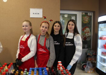 (FOTO) Posjetili smo Božićni sajam Udruge Susret