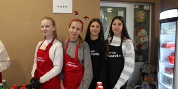 (FOTO) Posjetili smo Božićni sajam Udruge Susret