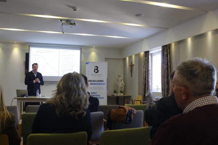 Održano predavanje na temu „Zelena tranzicija i prilagodbe poslovanja europskim tržišnim promjenama“