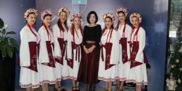 Etno skupina Didak svojim pjevanjem uveličala tradicionalni božićno-novogodišnji prijam Vlade HNŽ-a u Mostaru