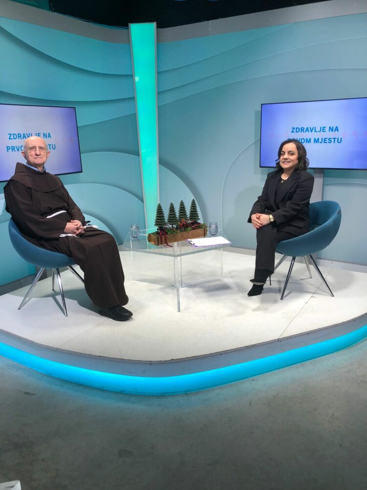 Jubilarna 100. emisija “Zdravlje na prvom mjestu” na Badnjak: Poruka vjere, zdravlja i brige za čovjeka