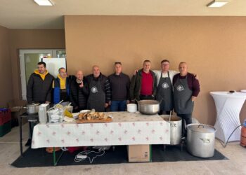 Članovi LD Golub Čitluk i ove godine čuvari tradicije – skuhali adventski grah za Udrugu „Susret“